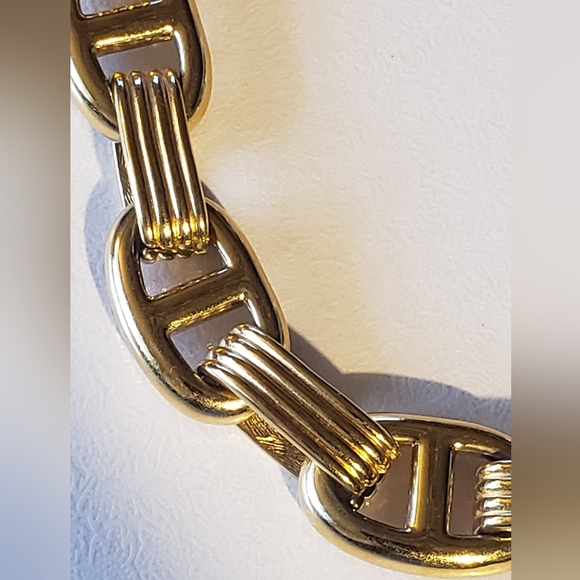 Givenchy Vintage Chunky Gold Plated Chain Link Necklace, Like New! - Picture 8 of 10